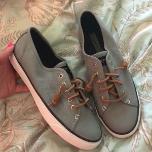 Sperry Sneakers
